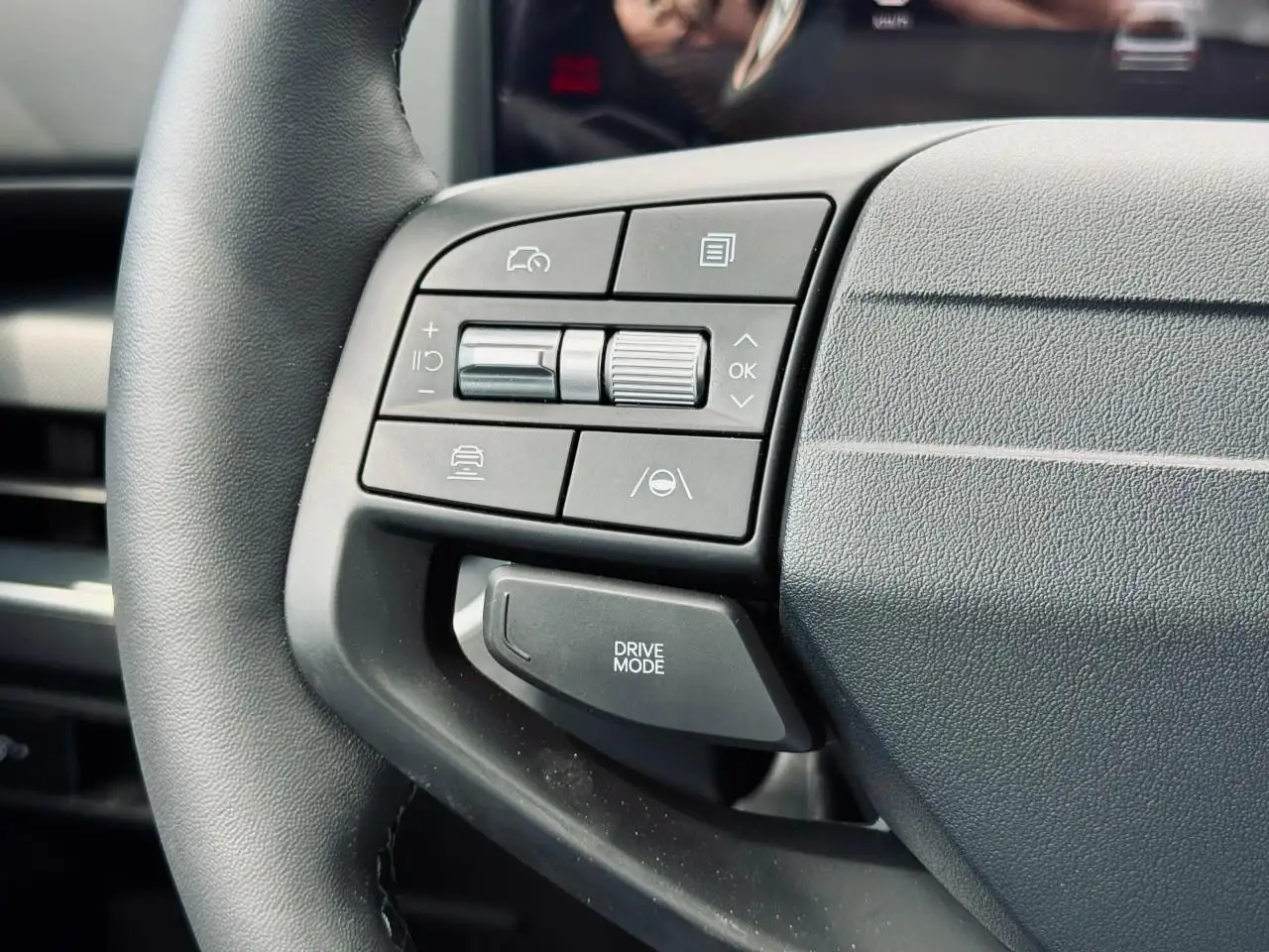 Kia K4 снимка Kia K4