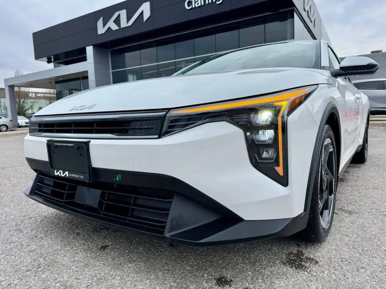 Kia K4 снимка Kia K4