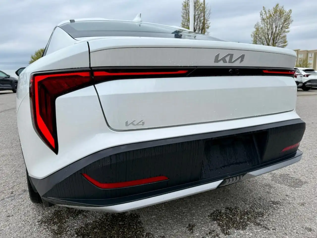 Kia K4 снимка Kia K4