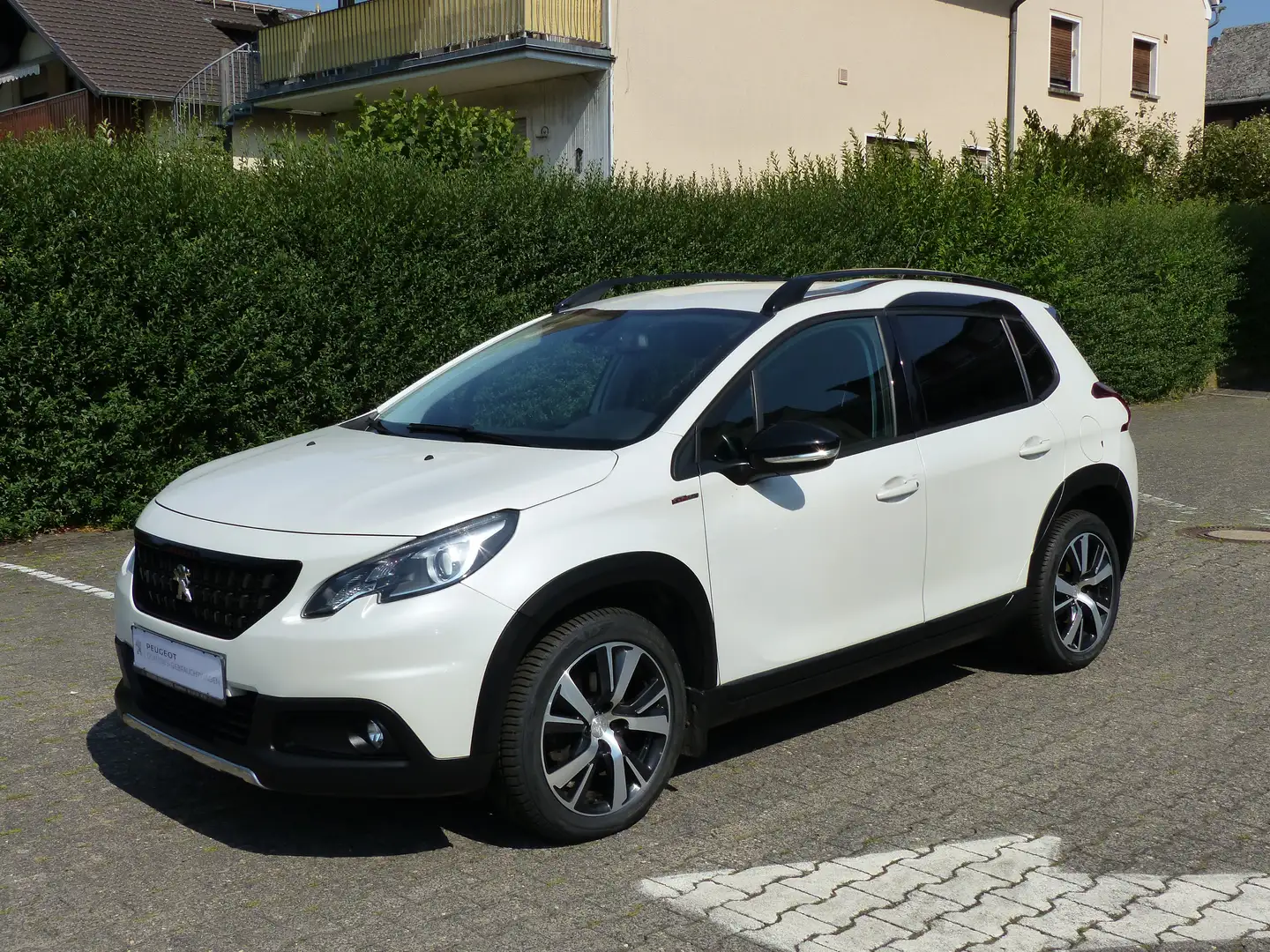 Peugeot 2008 GT-Line HDI 120 Automatik Blanc - 1