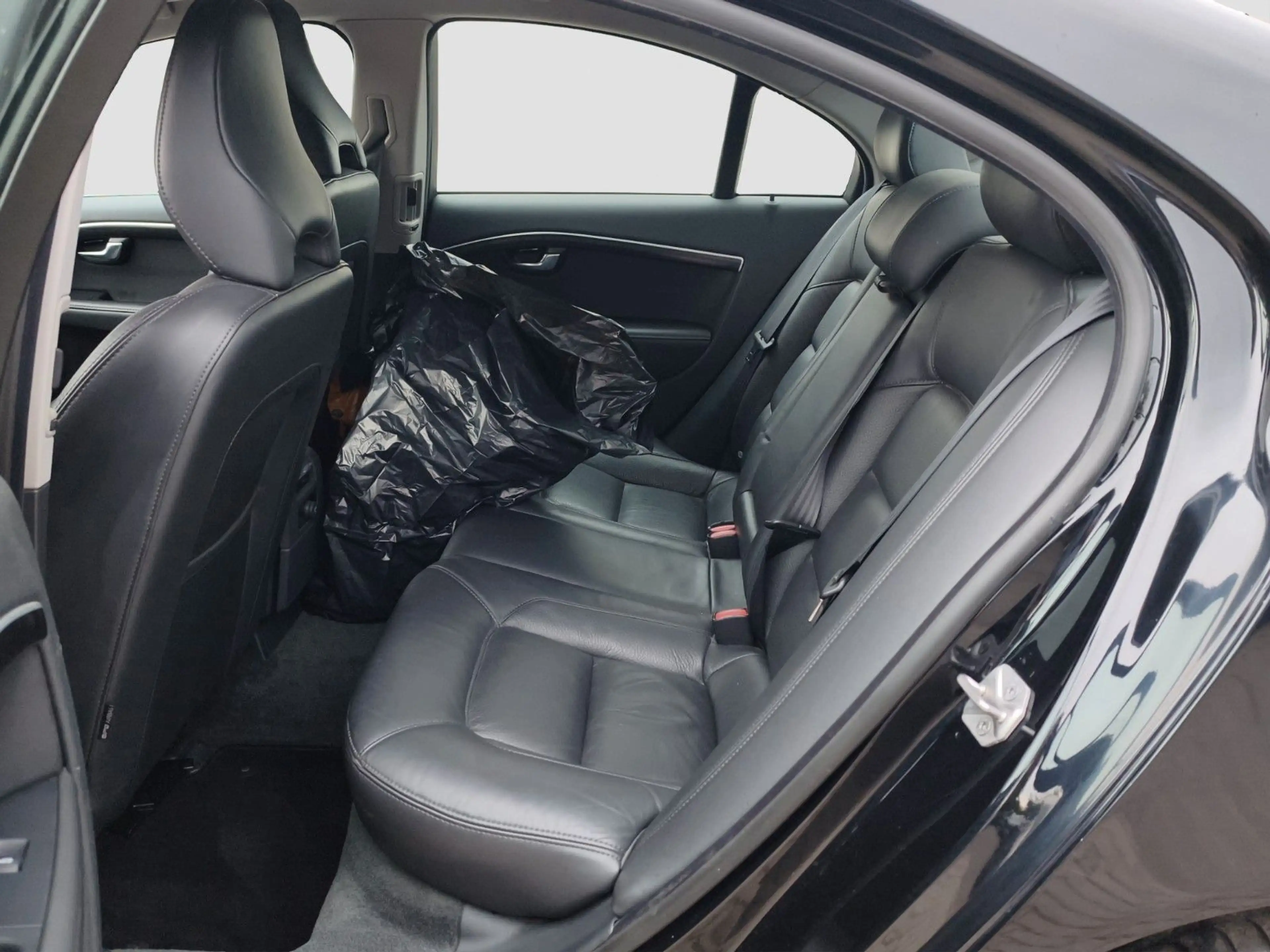 Volvo S80 D5 Momentum — photo 14