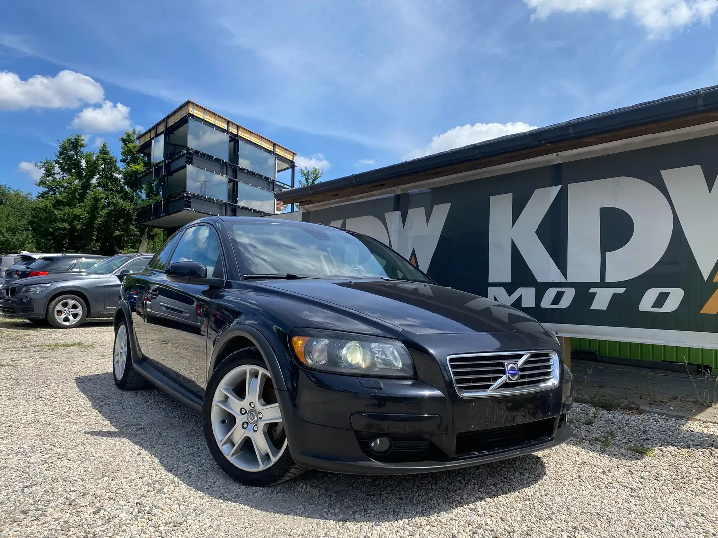 Volvo C30 C30 1.6D Momentum Zwart - 1
