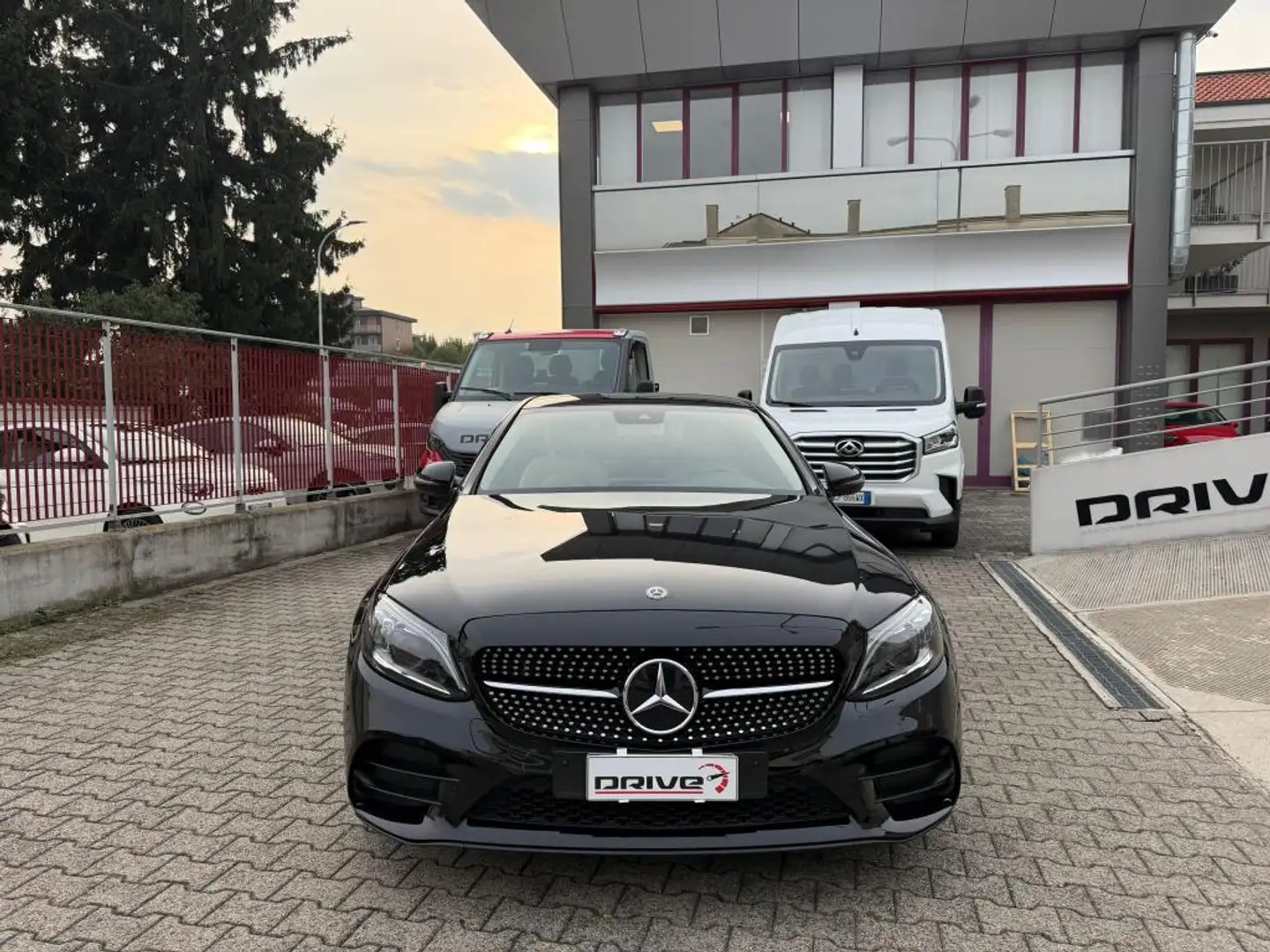 Mercedes-Benz C 300 C 300e eq-power Premium 4matic auto Schwarz - 2