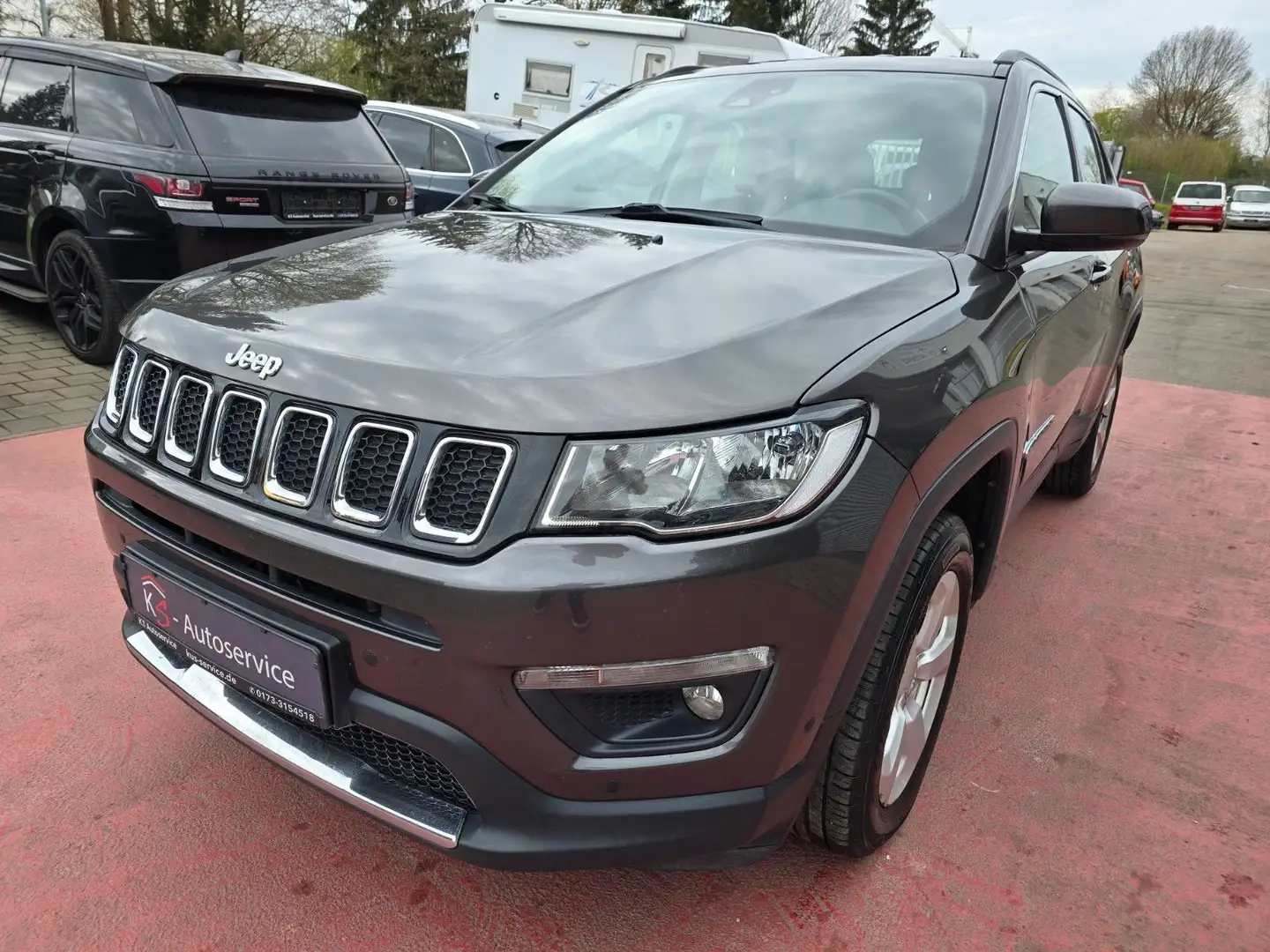 Jeep Compass Longitude 4WD Grau - 1