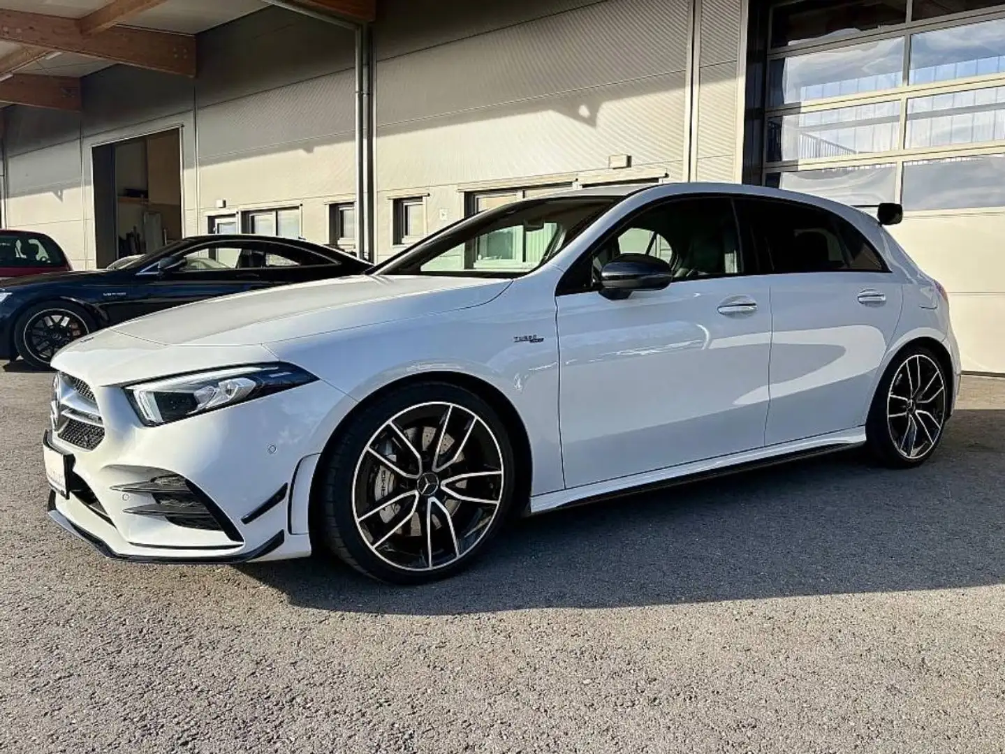 Mercedes-Benz A 35 AMG A 35 AMG 4MATIC Aut. Weiß - 2
