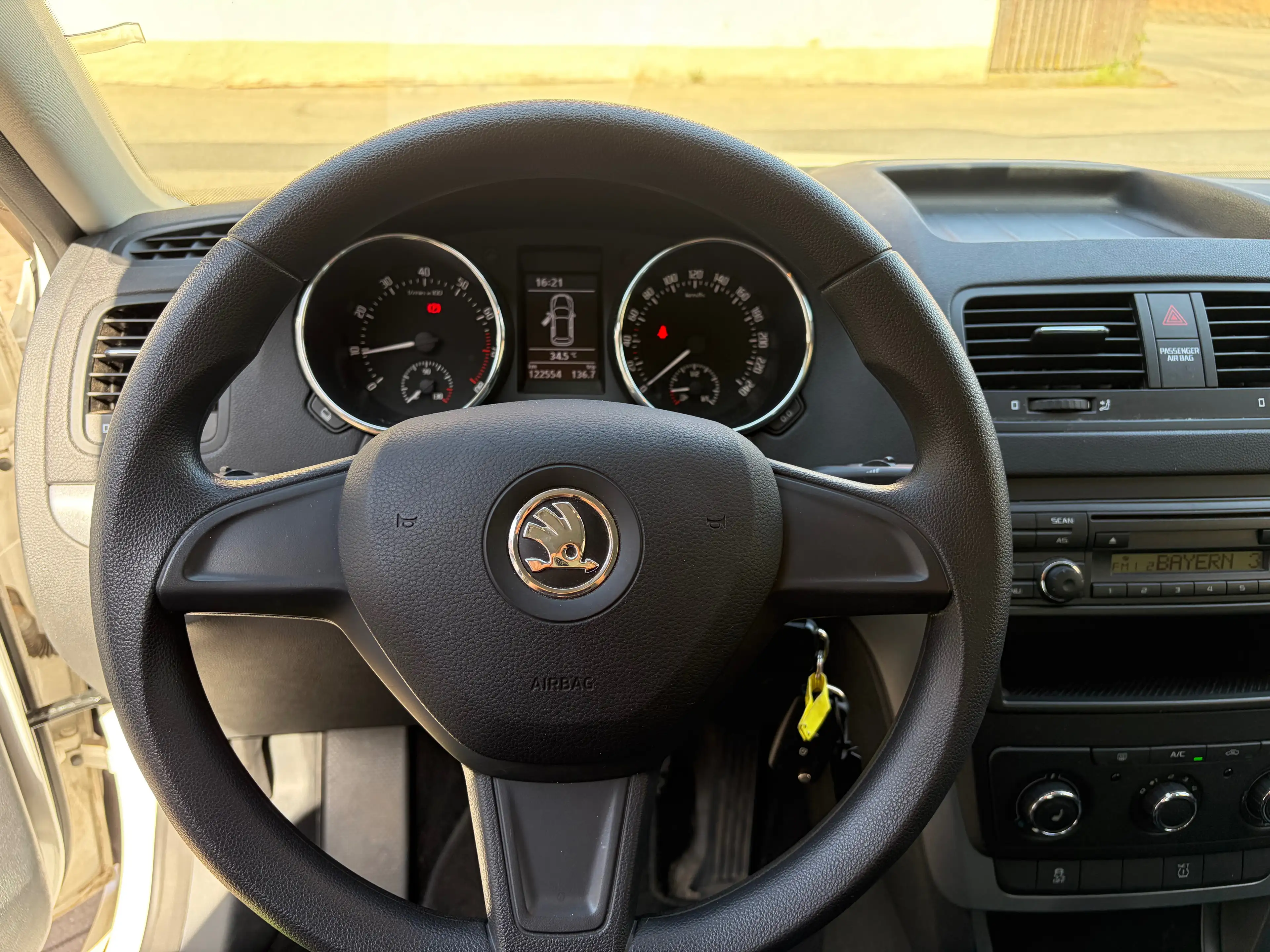Skoda Yeti Yeti 1.2 TSI Active — photo 11