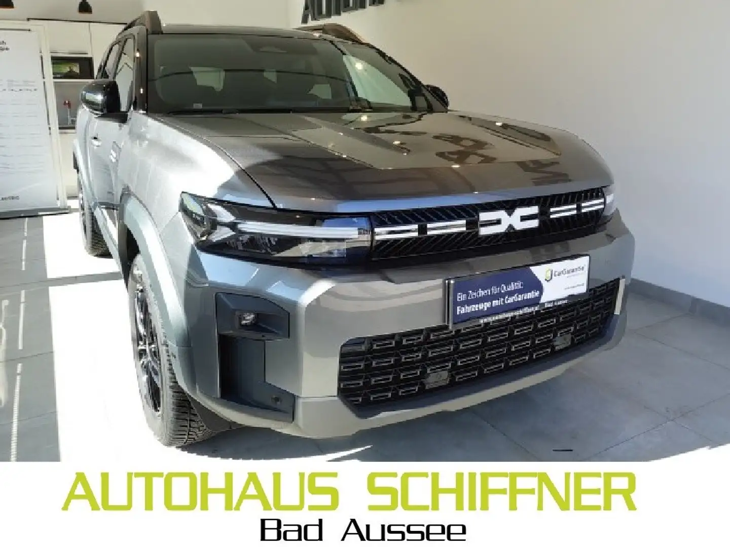 Dacia Bigster Journey Hybrid 155 Grau - 1