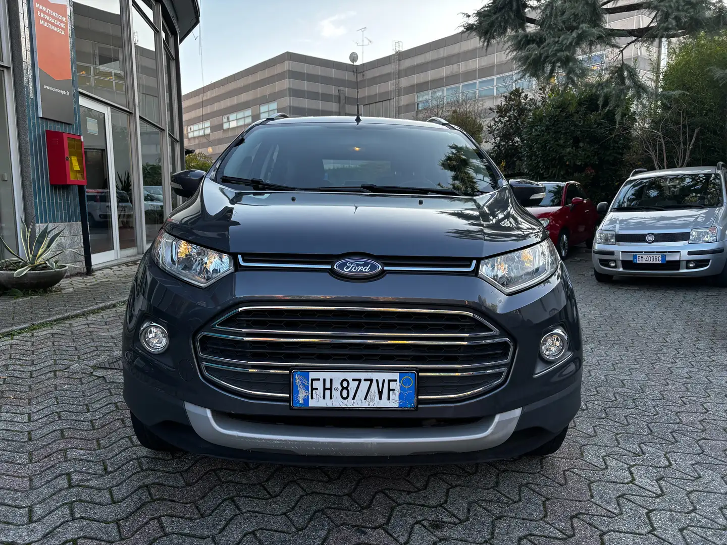 Ford EcoSport 1.5 Titanium 110 CV AUTOMATICA KM 35150 Grigio - 2