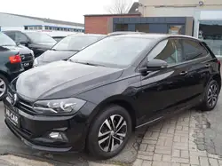 Volkswagen Polo VI 1.0 TSI IQ DRIVE Klima Navigationssystem Einparkhilfe vorne und hinten Tempomat Radio Bluetooth Leichtmetallfelgen