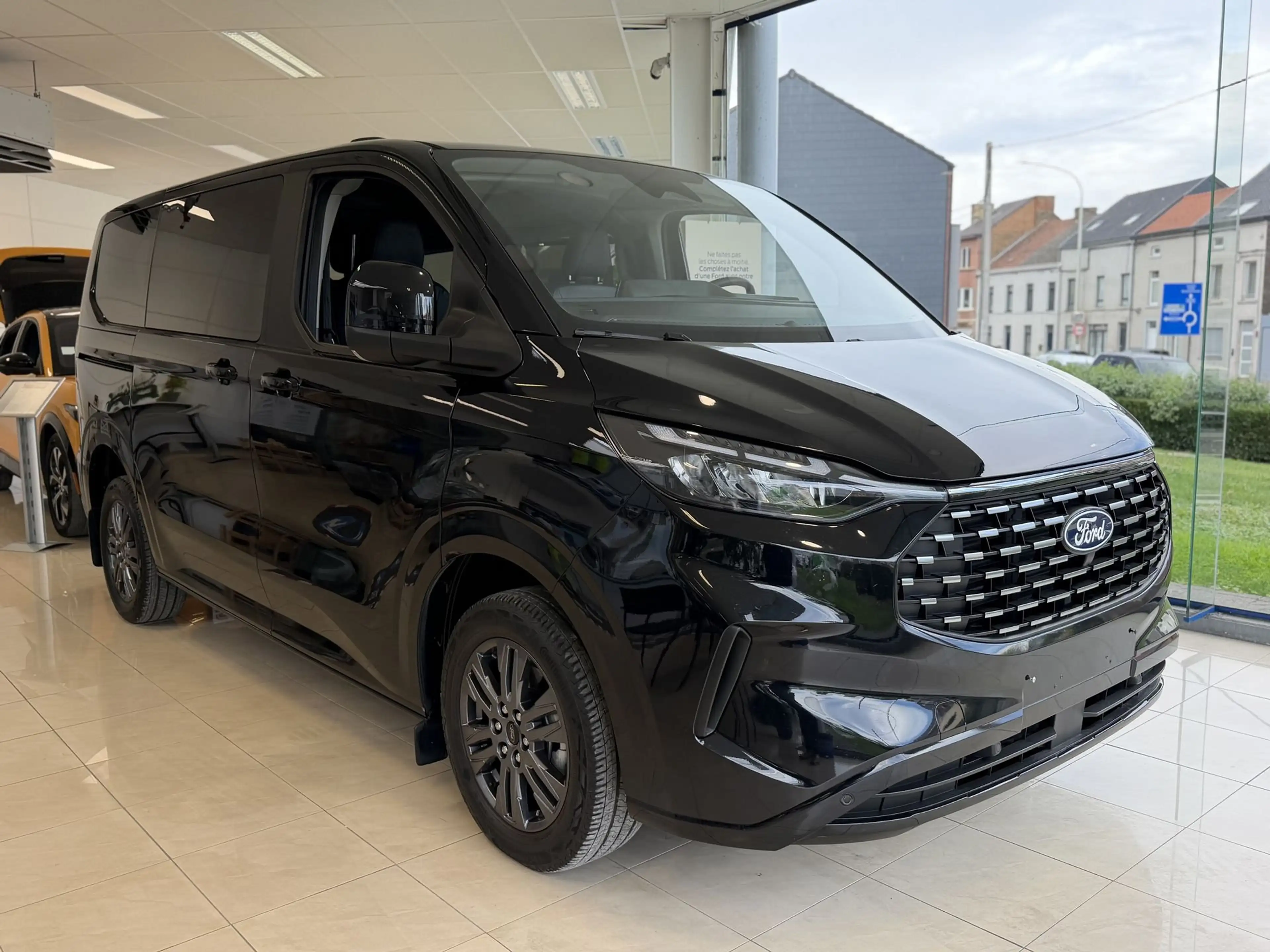 Ford Tourneo Custom Titanium 320S 2.0 TDCi 170ch