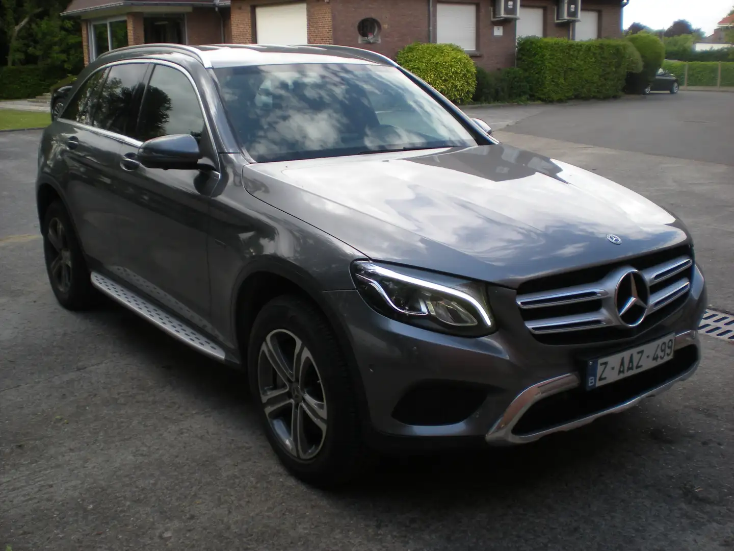 Mercedes-Benz GLC 350 AUTOMATIQUE e 4-Matic PHEV Šedá - 2