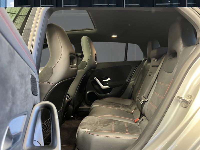 Mercedes-Benz CLA 180 Shooting Brake AMG Line Premium Plus — photo 9