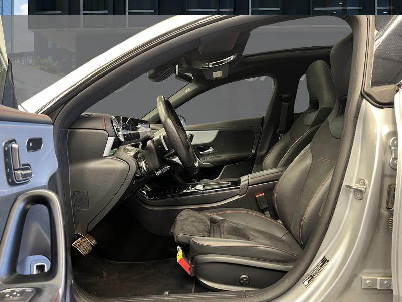 Mercedes-Benz CLA 180 Shooting Brake AMG Line Premium Plus — photo 10