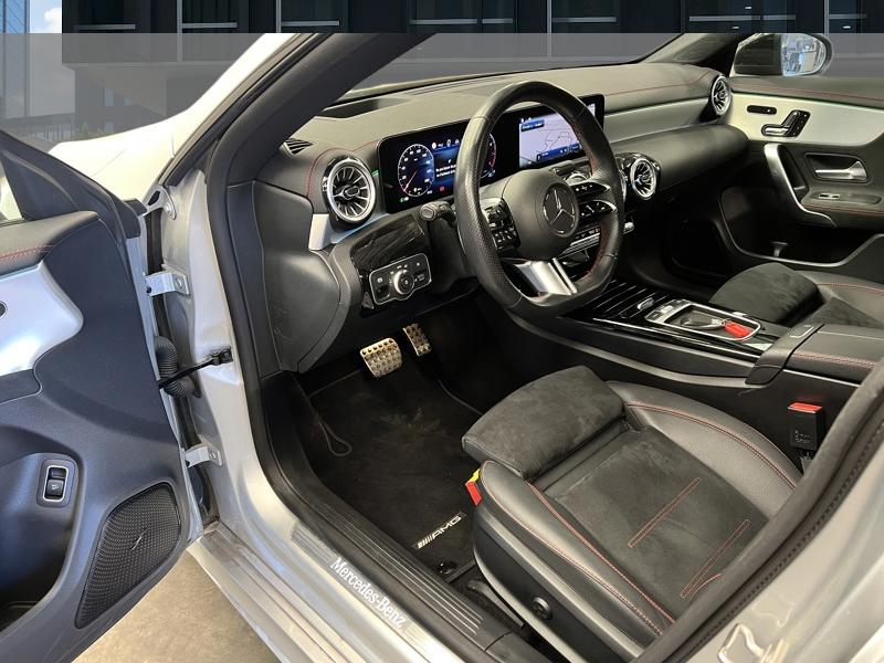 Mercedes-Benz CLA 180 Shooting Brake AMG Line Premium Plus — photo 11