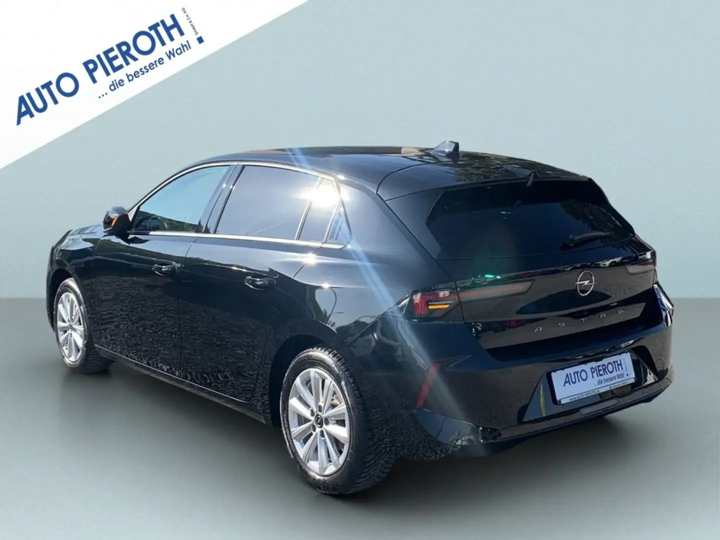 Opel Astra 1.2 Turbo Elegance (L) Schwarz - 2