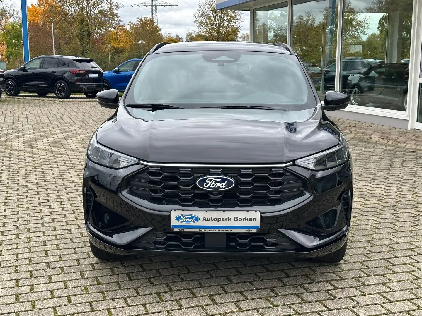 Ford Kuga Plug-In Hybrid ST-Line X Black Package AHK Schwarz - 2
