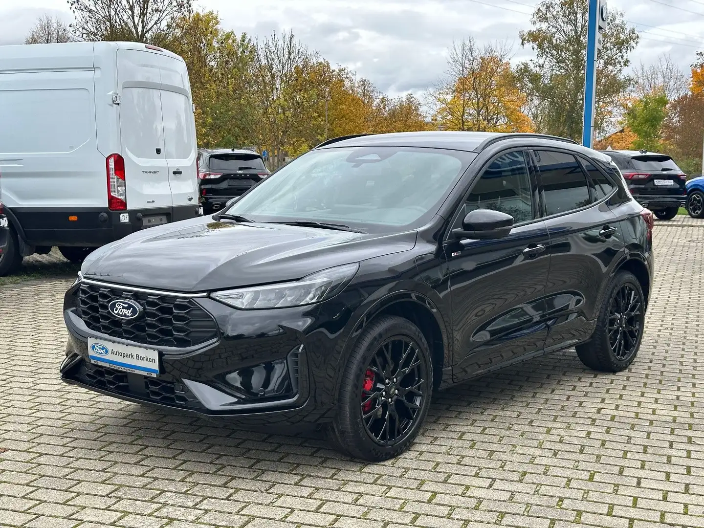 Ford Kuga Plug-In Hybrid ST-Line X Black Package AHK Schwarz - 1