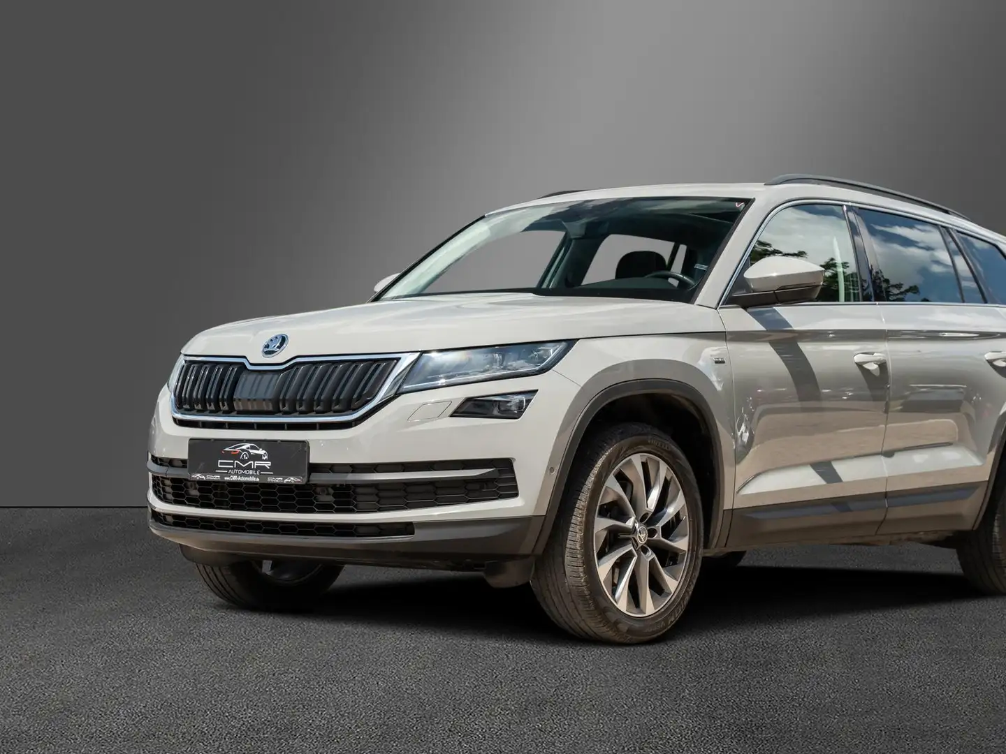 Skoda Kodiaq Clever 4x4 AHK PANO Sunset FamilyPak DAB+ Gris - 2