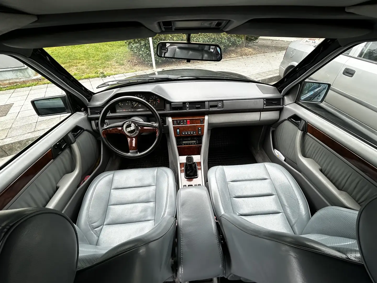 Mercedes-Benz E 200 sportline - 2