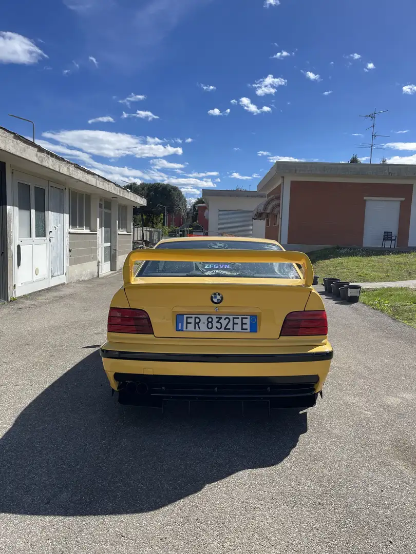 BMW 328 328i Coupe Europa Żółty - 2