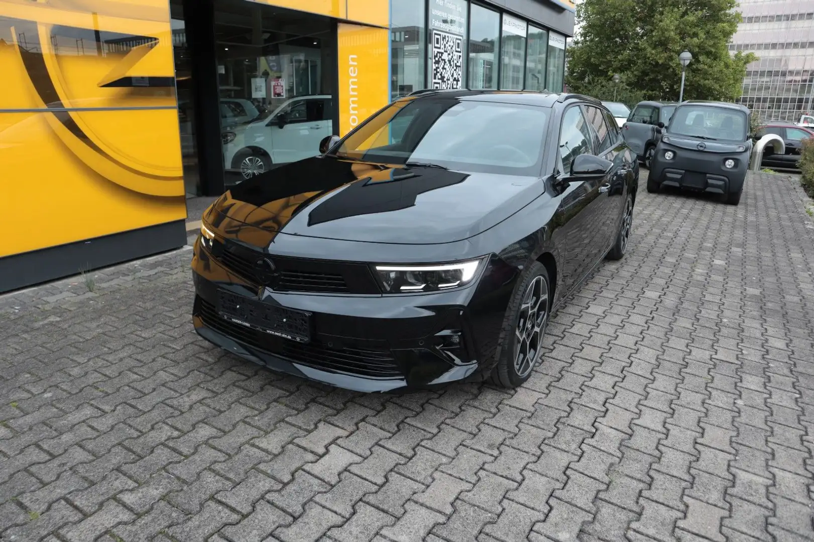 Opel Astra L Sports Tourer 1.2T 6DCT 48V Ultimate AHK Schwarz - 1