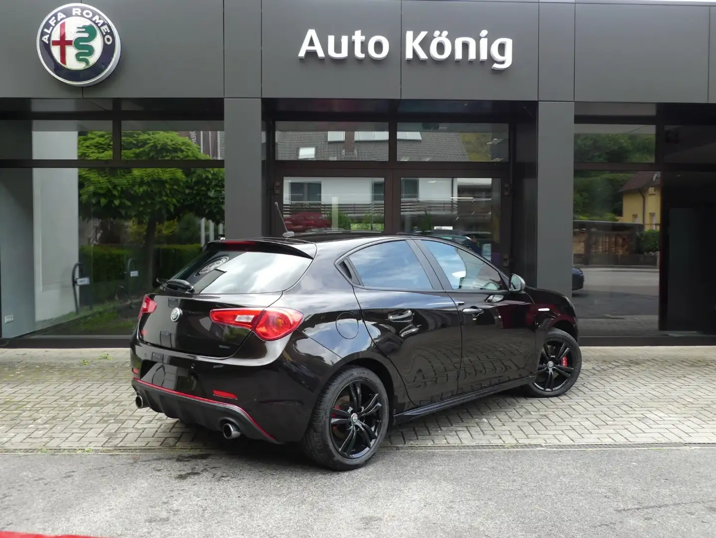 Alfa Romeo Giulietta Super 1.4TB MultiAir TCT Schwarz - 2