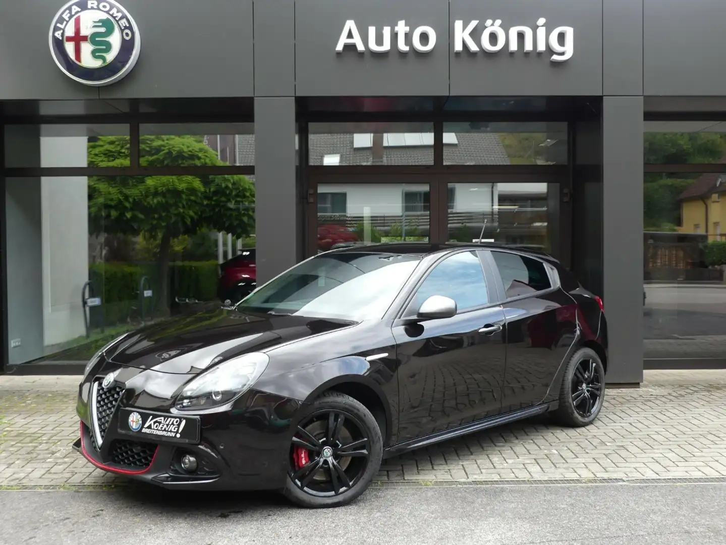 Alfa Romeo Giulietta Super 1.4TB MultiAir TCT Schwarz - 1