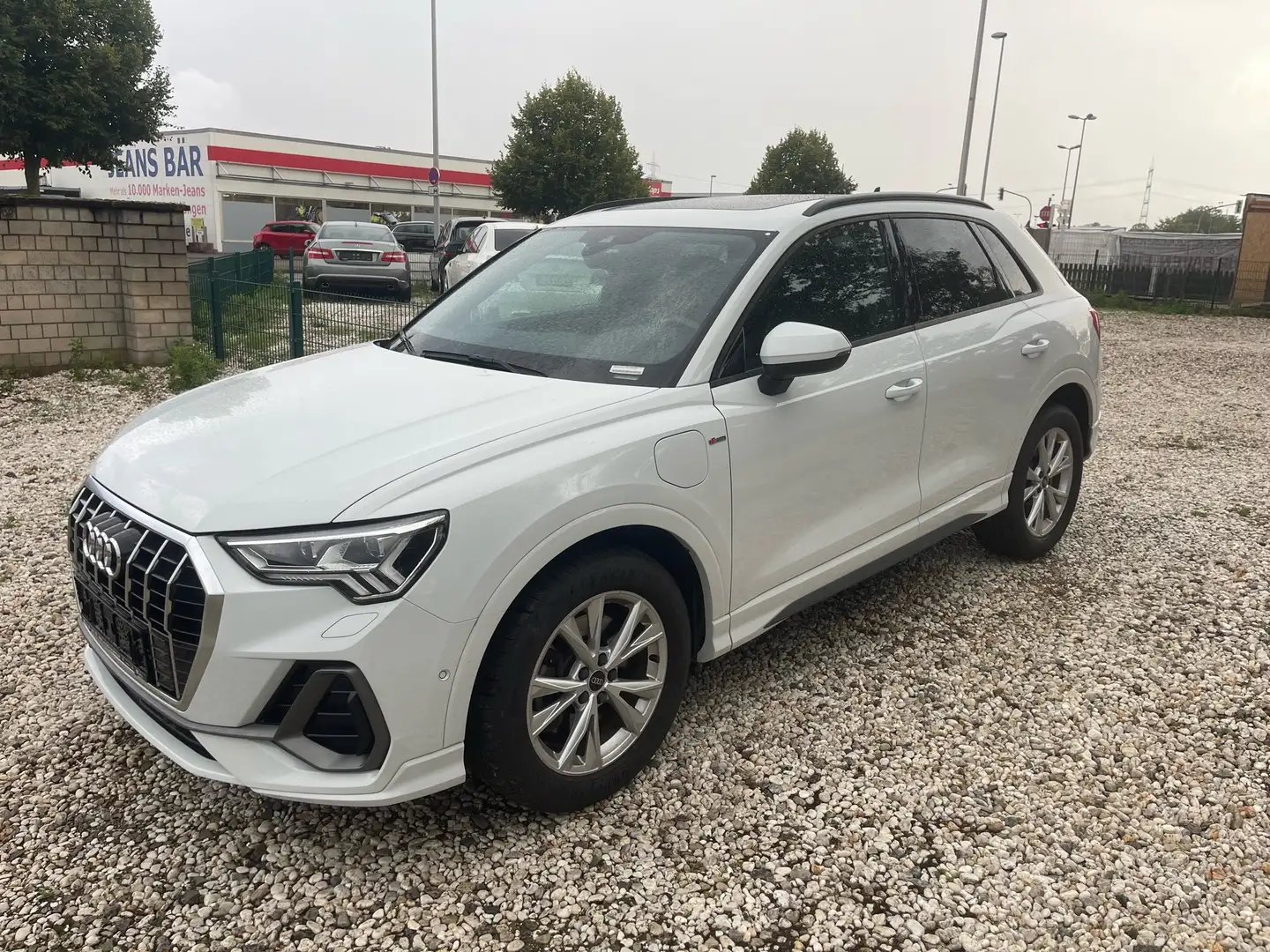 Audi Q3 45 TFSI e S line Bianco - 1