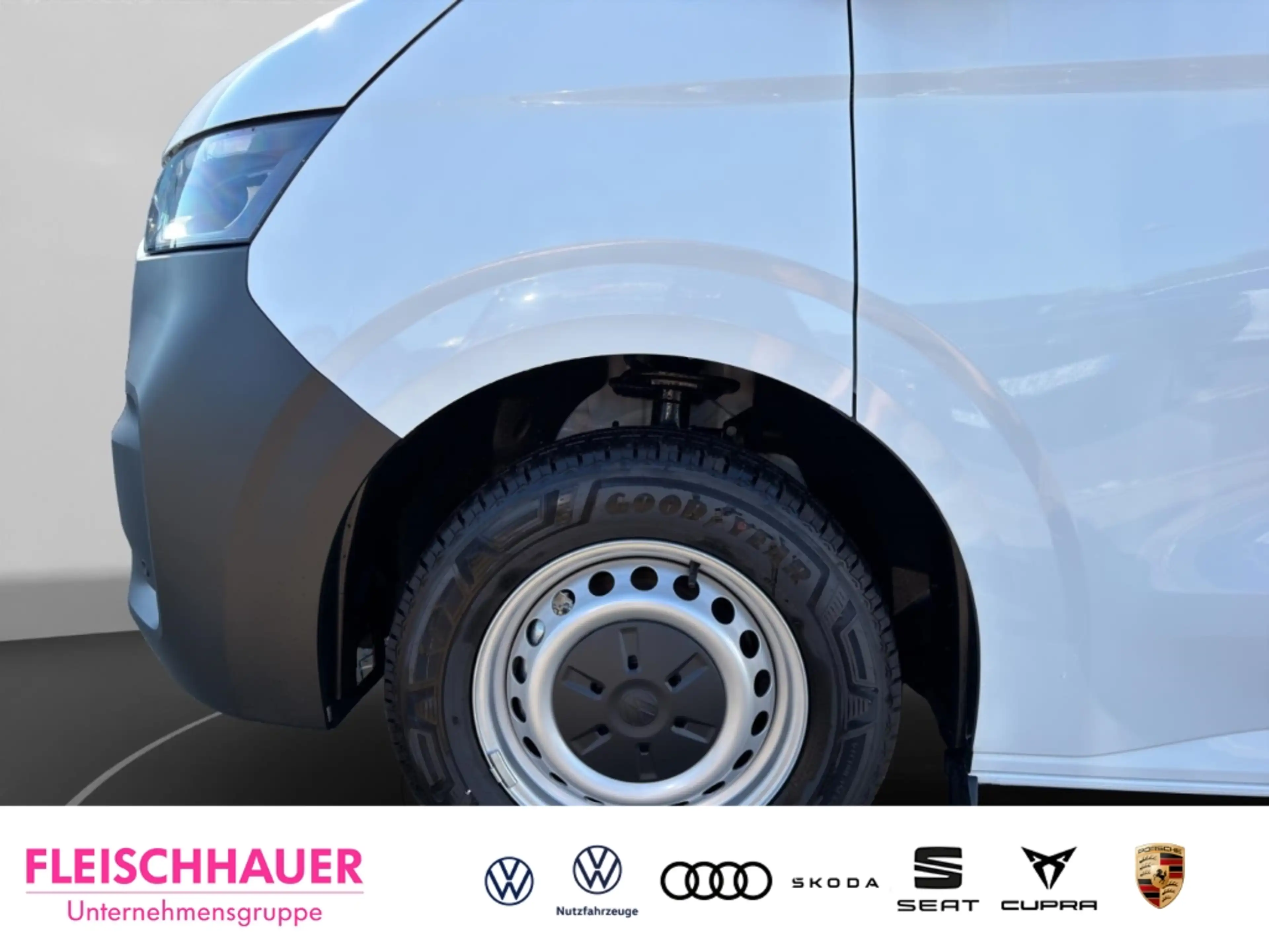 Volkswagen Transporter Kasten 2,0 TDI AHK+Klima+Ganzjahresreifen+PDC — photo 15