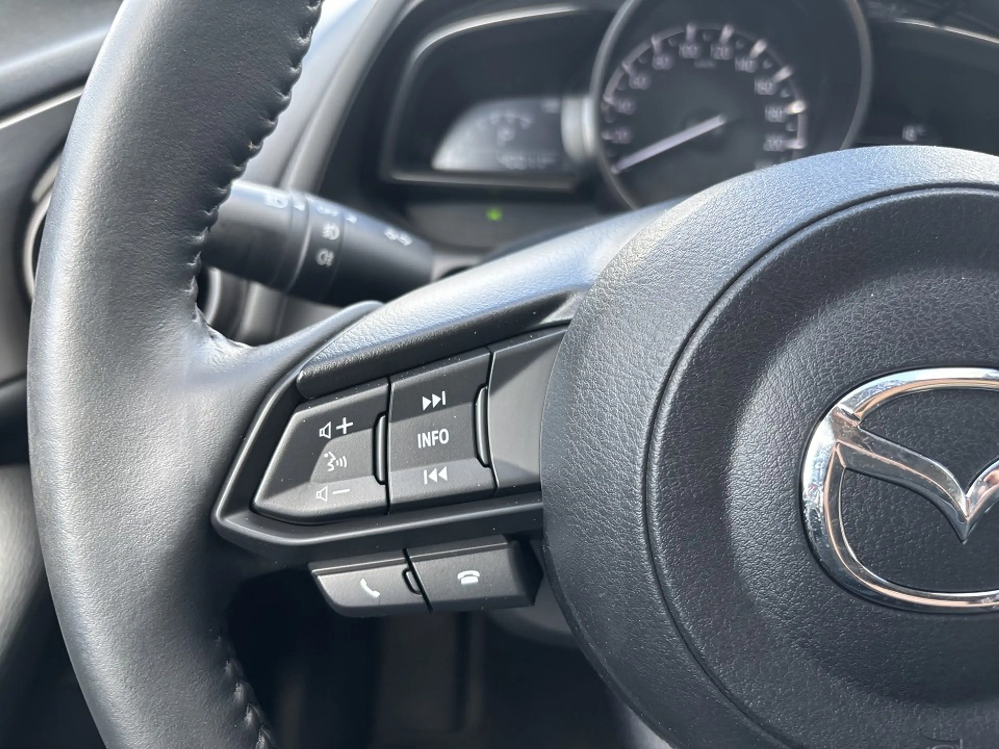 Mazda CX-3 Selection auto. 121PS *Navi*Voll-LED*Tempomat*Sitz — photo 9