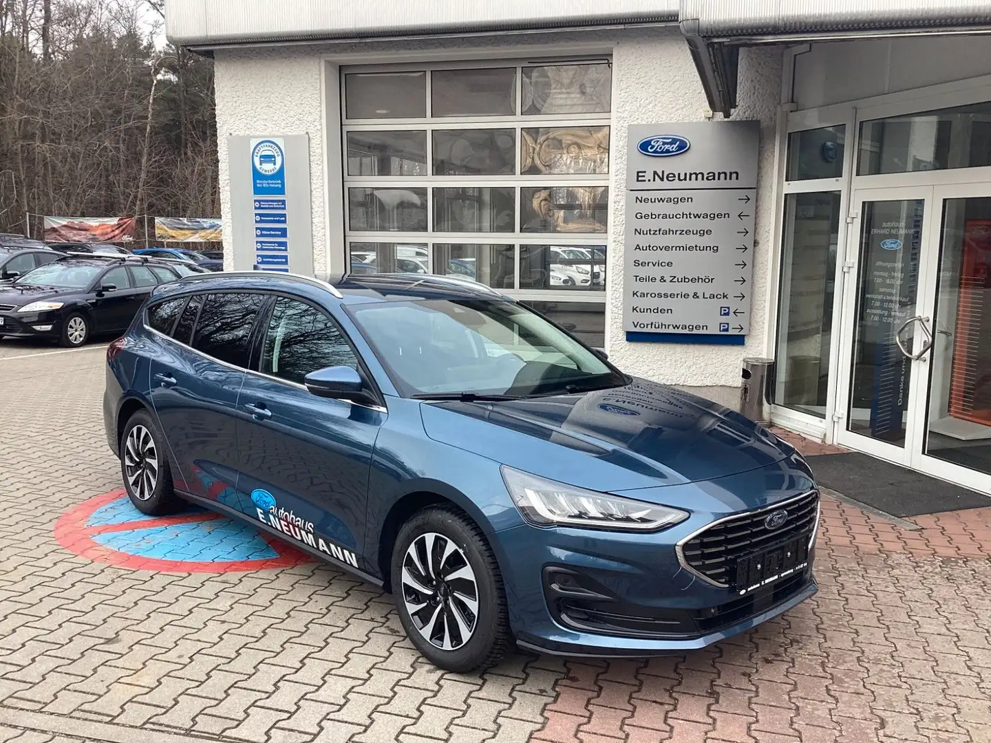 Ford Focus Turnier Titanium Bleu - 2