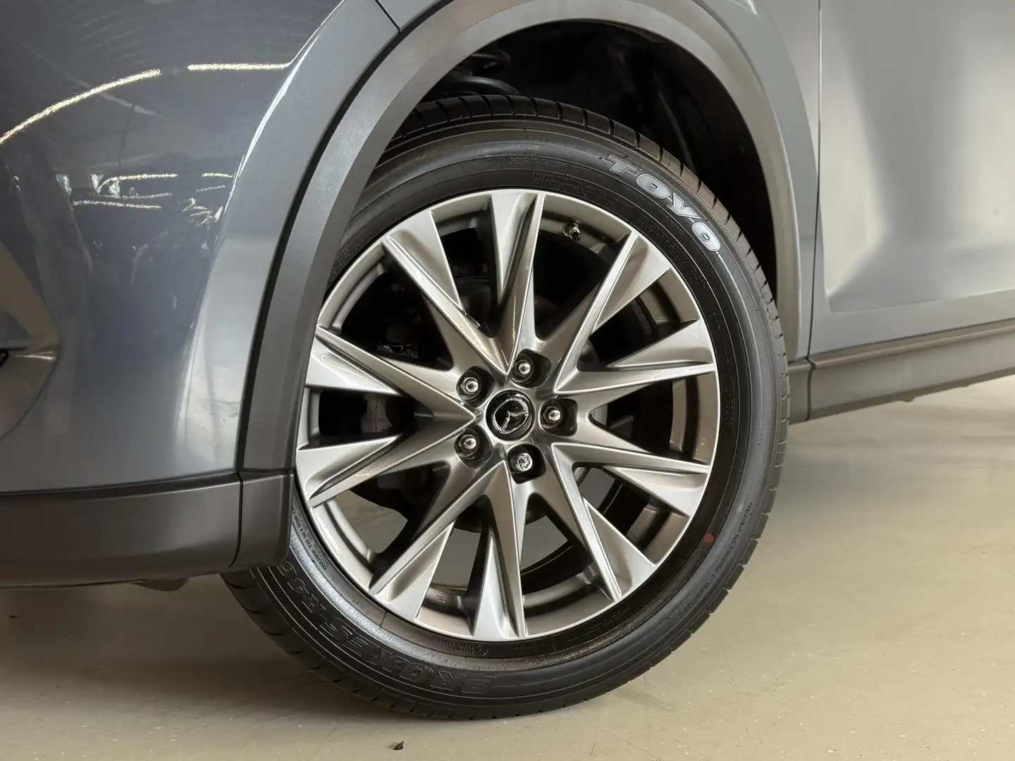 Mazda CX-5 2.0 SkyActiv-G 165 Luxury Gris - 2