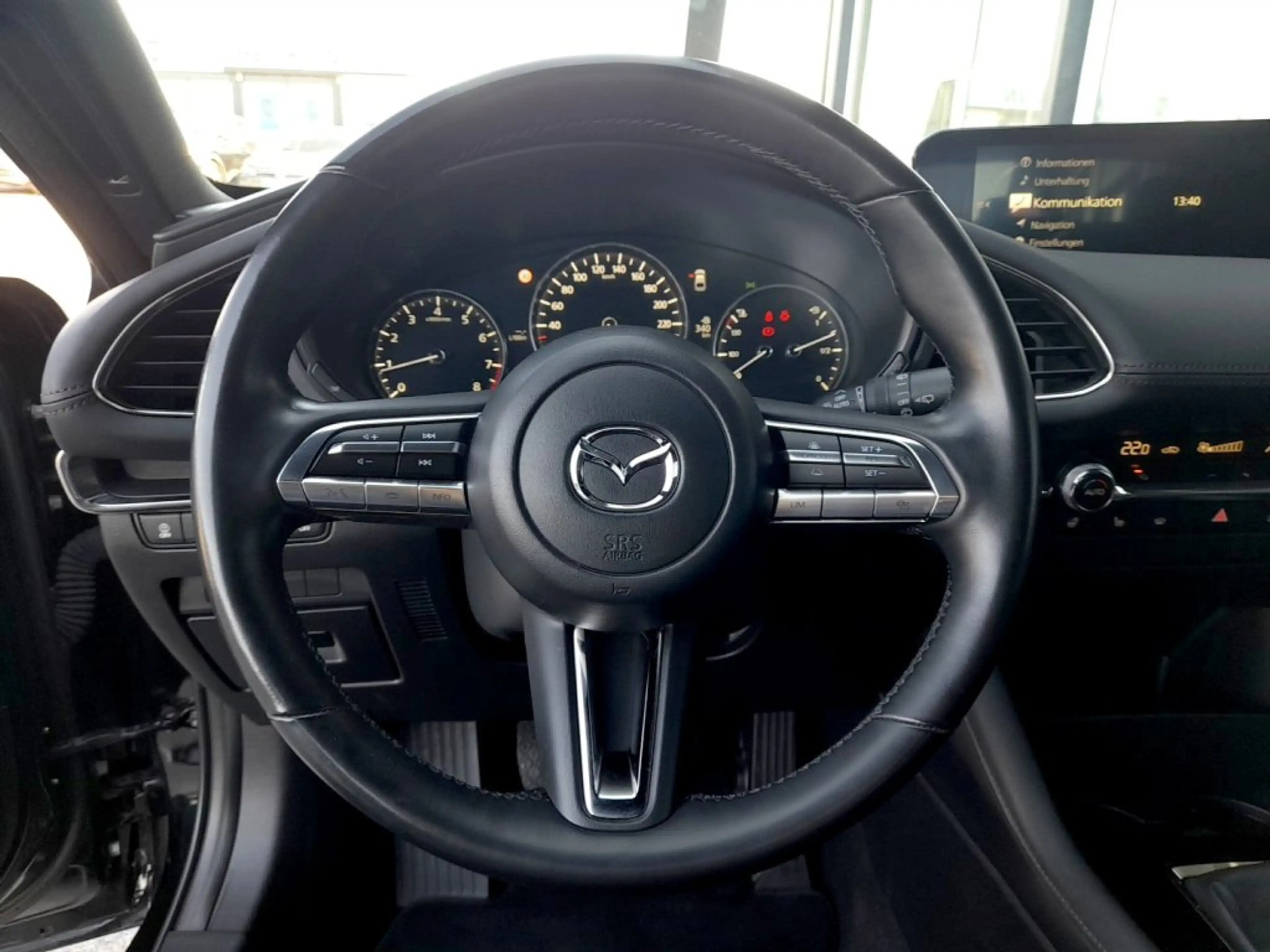 Mazda 3 SELECTION 150 e-Skyactive *VOLL LED / NAVI / 18 ZOLL / ACC / VZ-ERKENNUNG / 2-ZONEN-KLIMA* — photo 8