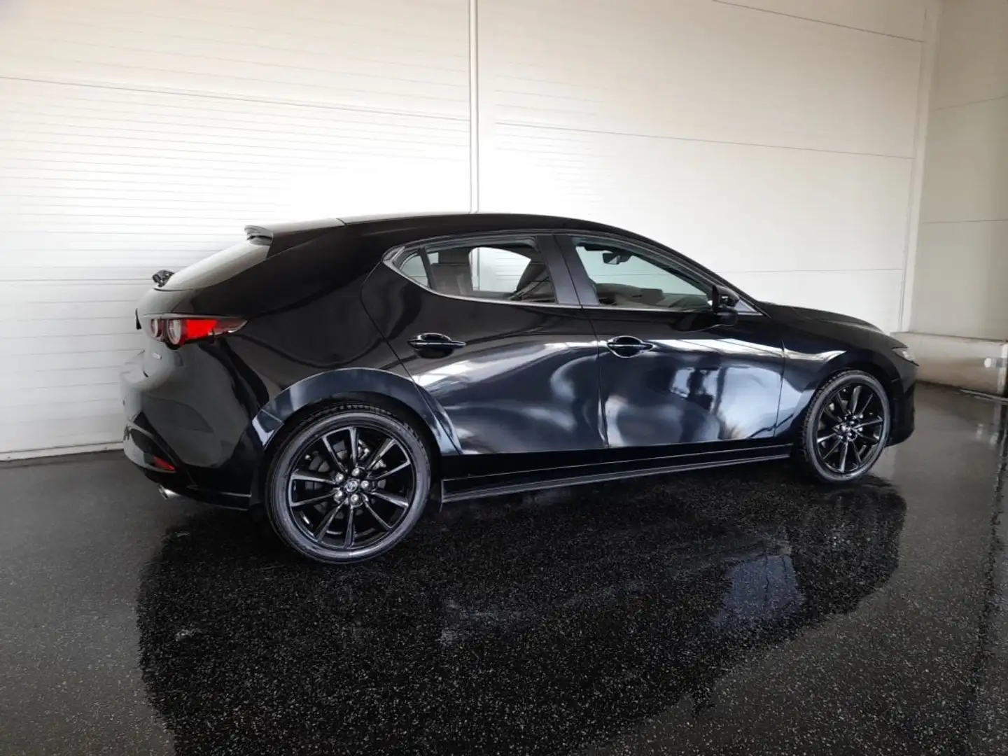 Mazda 3 SELECTION 150 e-Skyactive *VOLL LED / NAVI / 18 ZOLL / ACC / VZ-ERKENNUNG / 2-ZONEN-KLIMA* Schwarz - 2