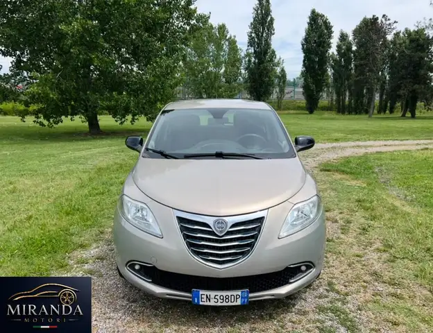 Lancia Ypsilon Ypsilon III 2011 1.2 8v Platinum 69cv