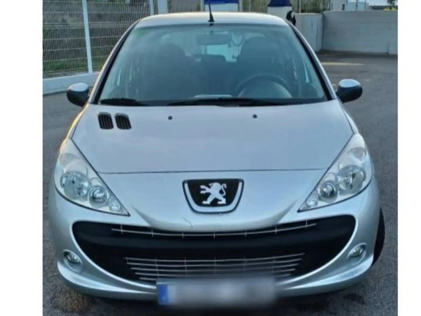 Peugeot 206 206+ 1.1i Plateado - 1