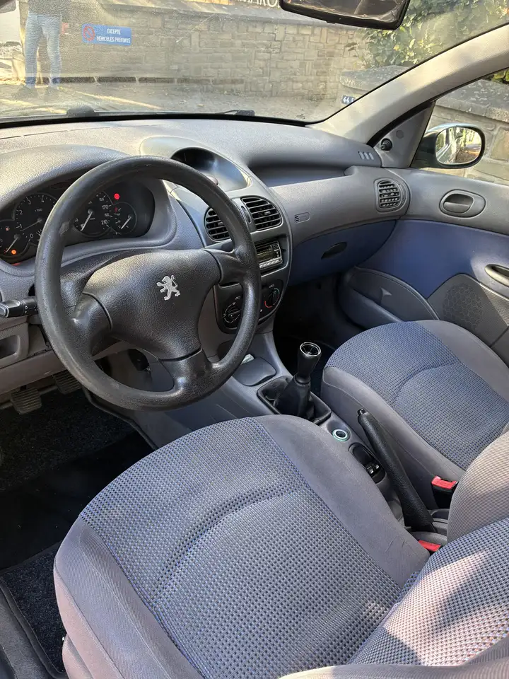 Peugeot 206 1.1i XT, foto 7