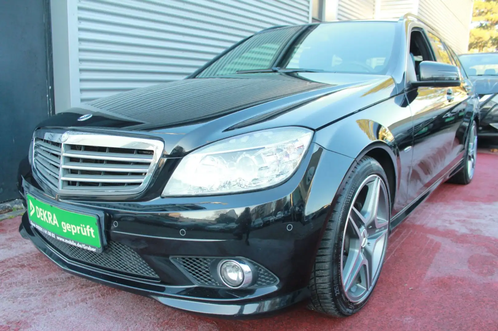 Mercedes-Benz C 180 T AMG STYLING AUTOMATIK KLIMA NAVI SD AHK Schwarz - 1