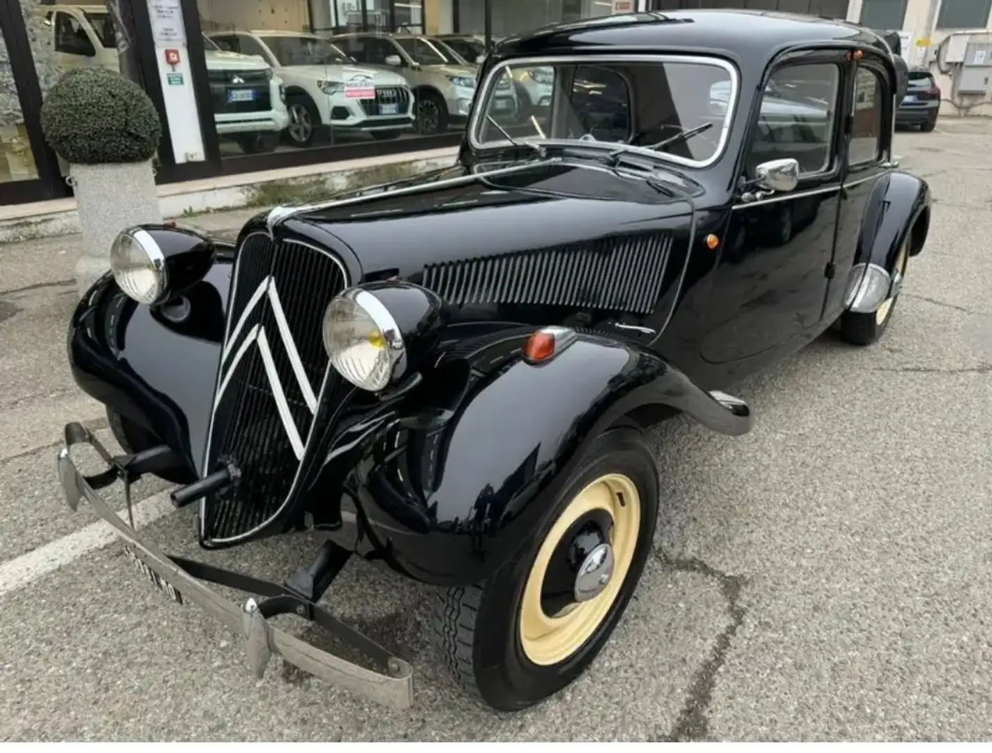 Citroen Traction - 1