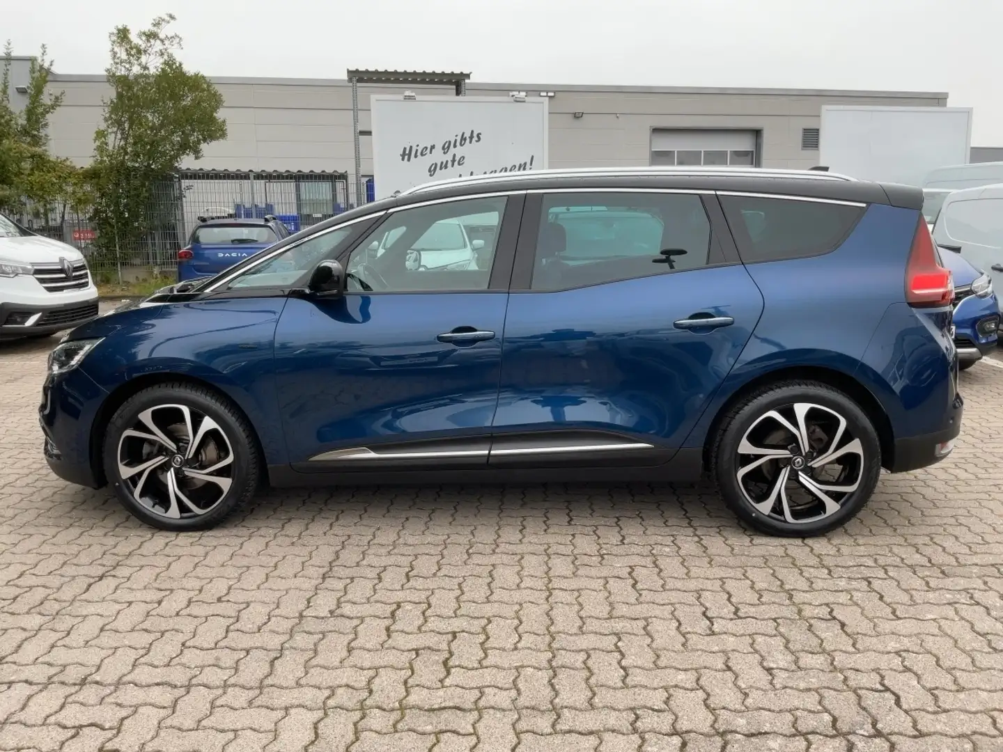 Renault Grand Scenic IV Grand Black Edition TCe 160 EDC GPF Blau - 2