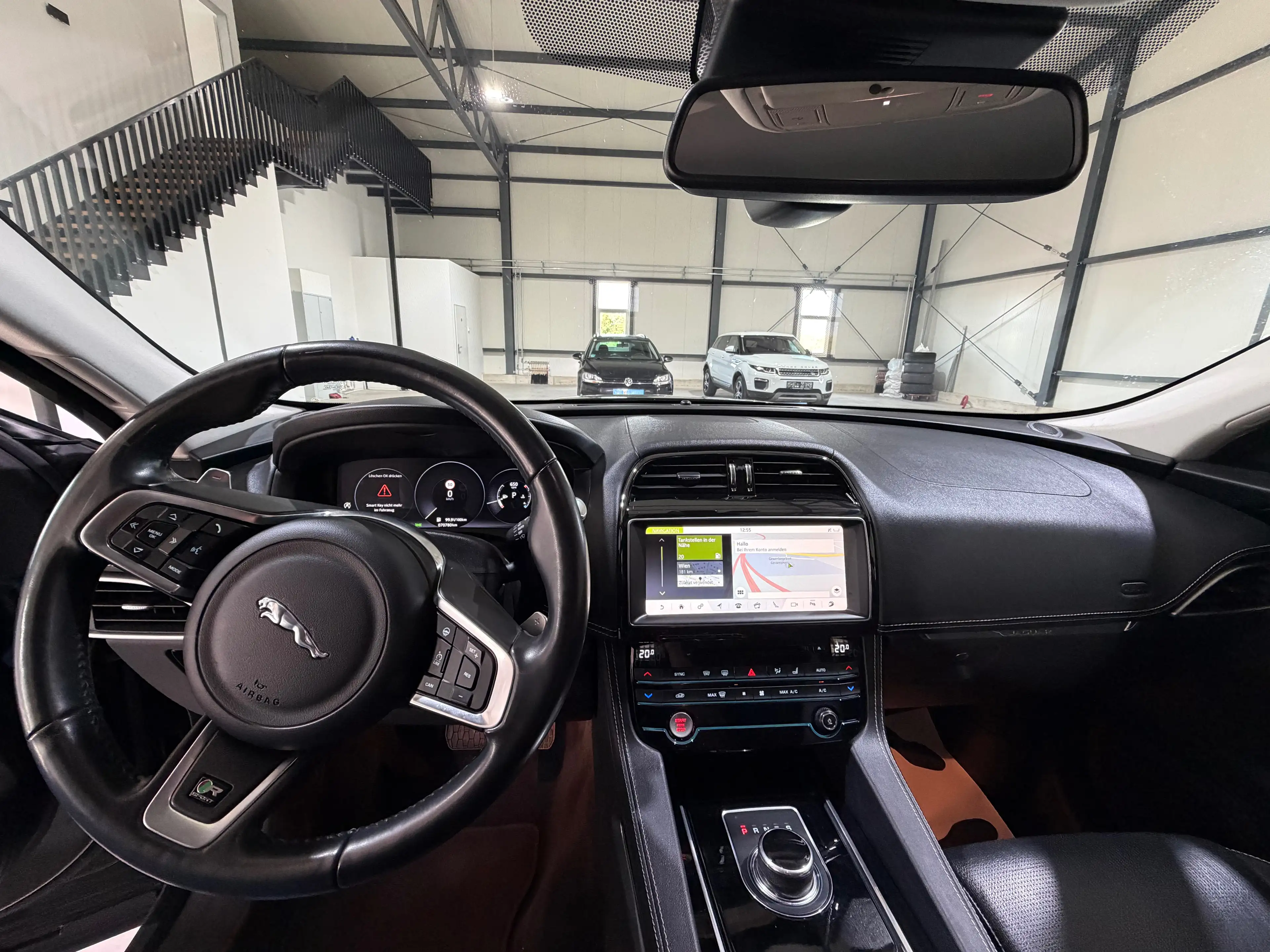 Jaguar F-Pace R-Sport AWD — photo 12