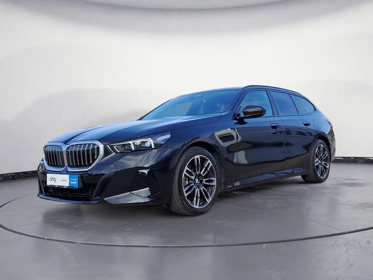 BMW 520 d xDrive Touring M Sportpaket AHK Schwarz - 2