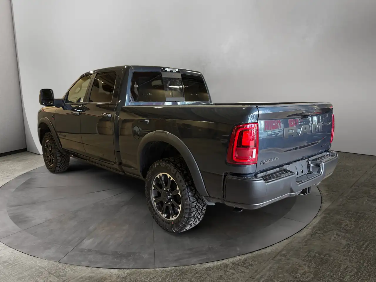 RAM 2500 снимка RAM 2500