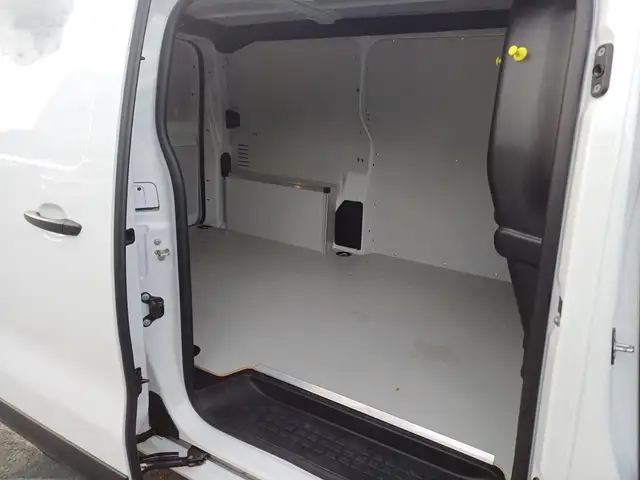 Peugeot Expert view 13