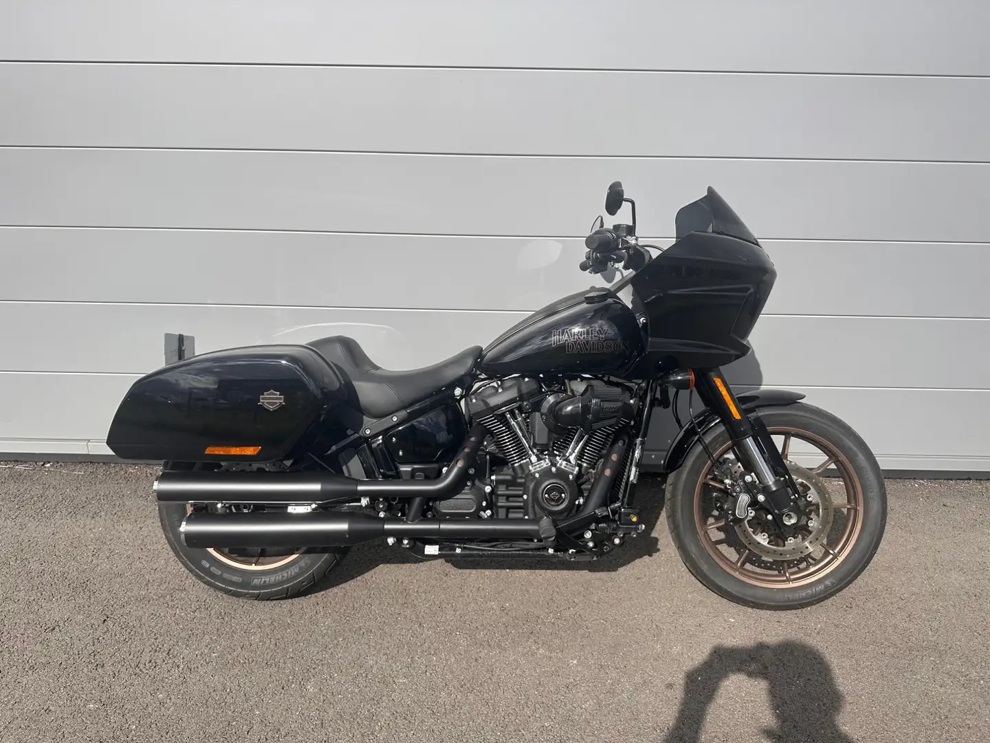 Harley-Davidson Low Rider Negru - 1