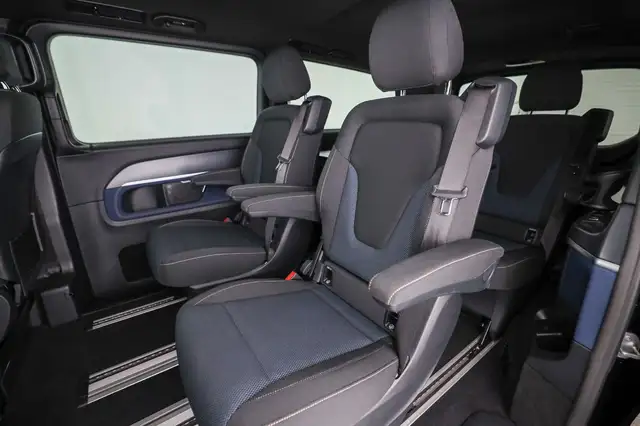 Mercedes-Benz EQV 300 Extralang Airm Navi PTS Keyl SHZ Cam LED Ansicht 15