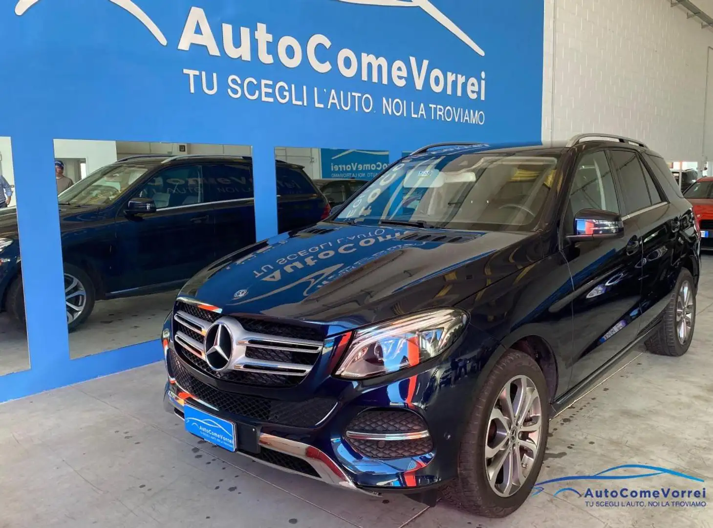 Mercedes-Benz GLE 250 D 4Matic Premium - IN ARRIVO - Albastru - 2