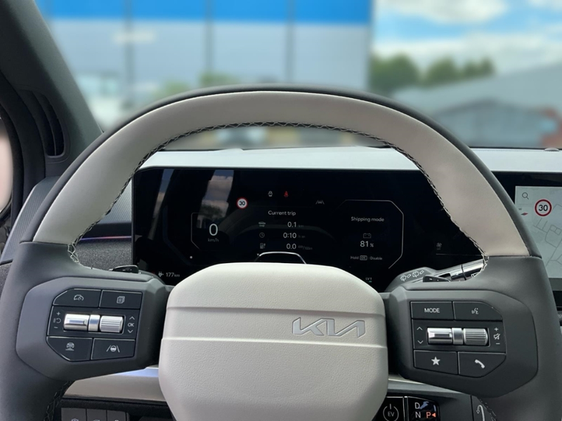 Kia EV3 GTL 81.4 150kW HUD Navi Leder Soundsystem HarmanKa — photo 8