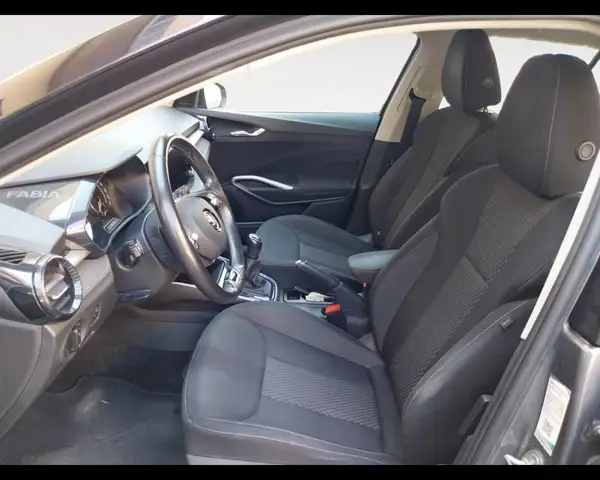 Skoda Fabia view 9