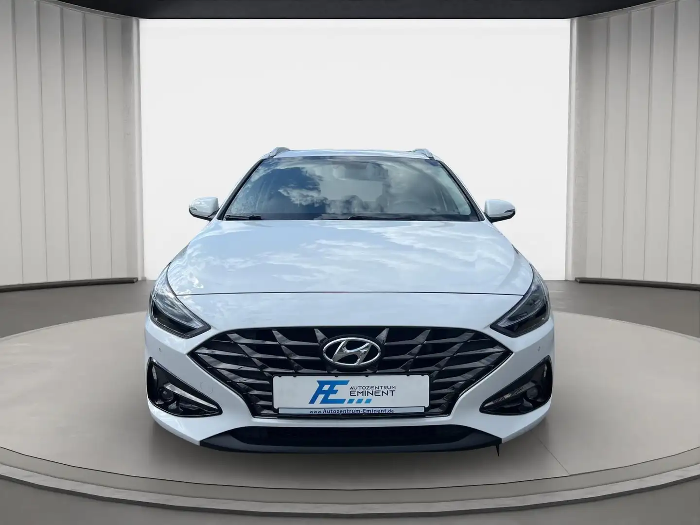 Hyundai i30 SW 1.0 T-GDI DCT NAVI SHZ KAMERA LED-S. Blanc - 2
